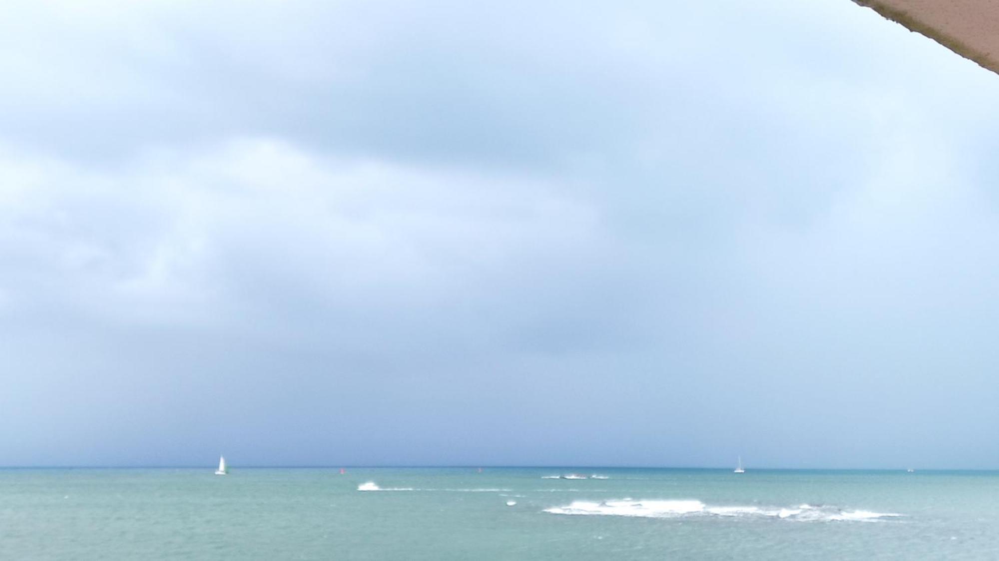 Appartement T3 De 74M2 Tres Lumineux Vue Panoramique Mer Et Plages Concarneau Esterno foto